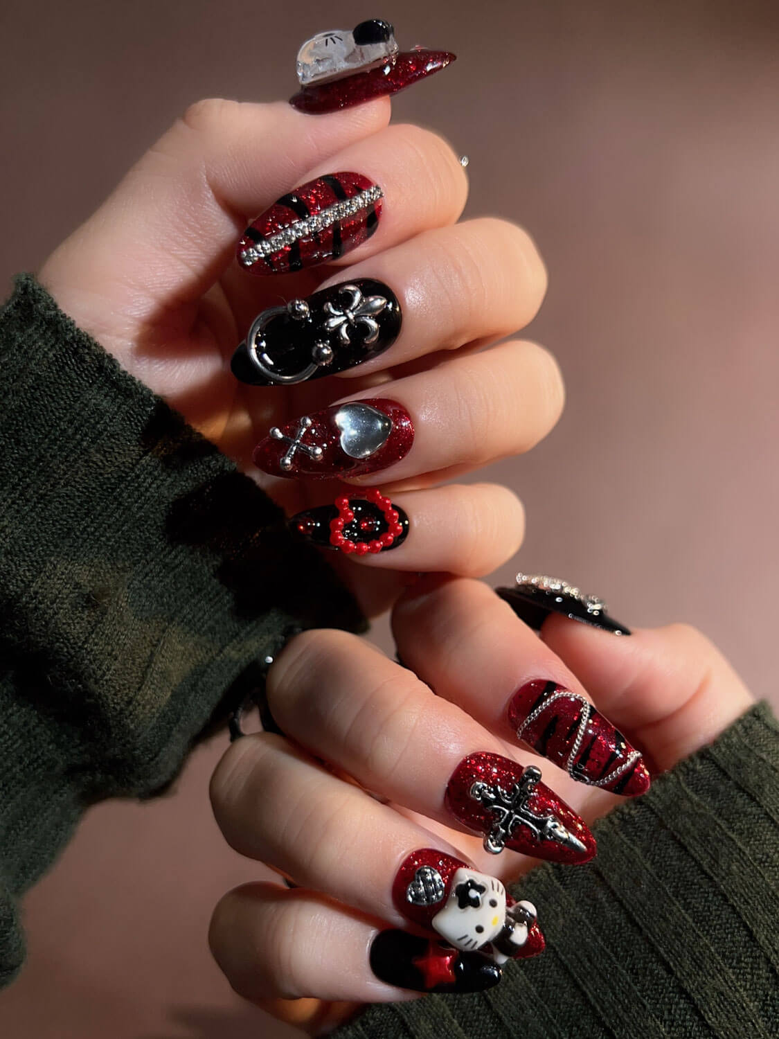 Joyee Kitty Rebel Med Square Press-on nails | Ready to ship