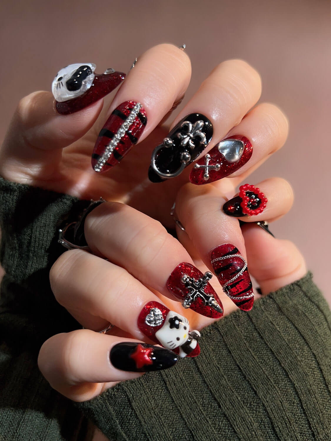 Joyee Kitty Rebel Med Square Press-on nails | Ready to ship