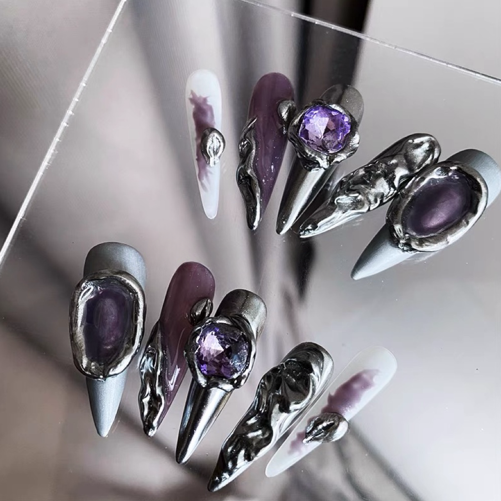 【pointed purple punk】