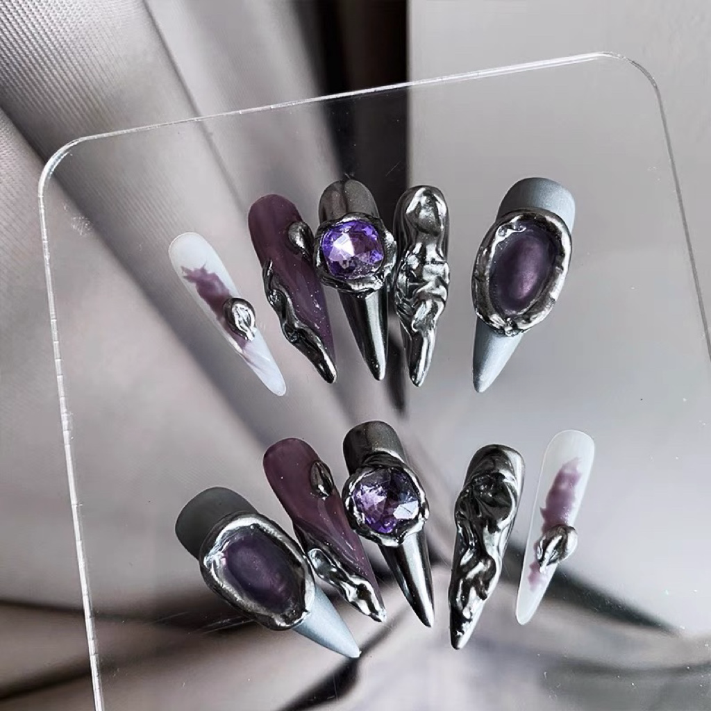 【pointed purple punk】
